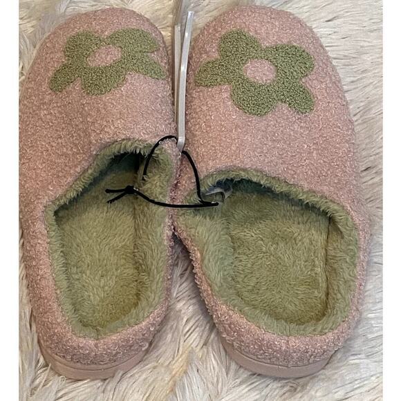 Jenni by Jennifer Moore Pink Peace Slippers - Size 11 (NWT) - Picture 1 of 3